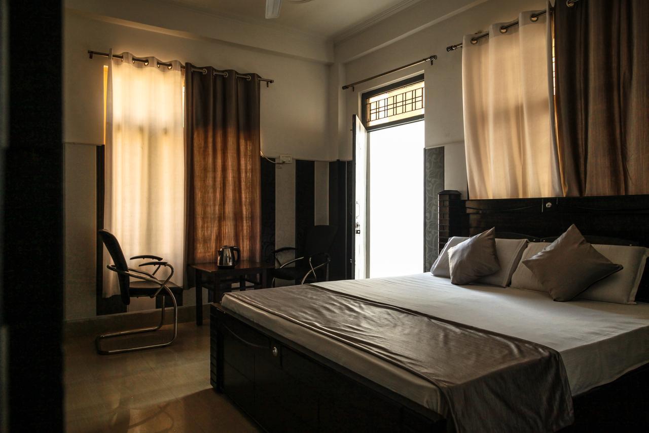 Nammastay Traveller'S Hub Tapovan Exterior photo